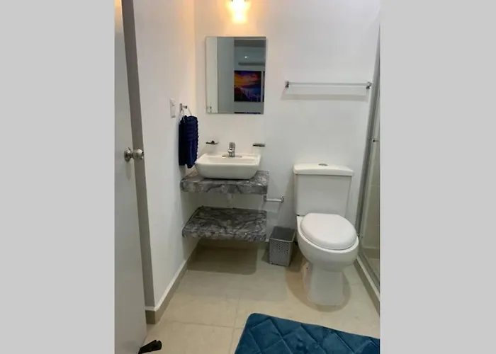 La Casa Del Arbol -4bed 3 Bath Сasa de vacaciones