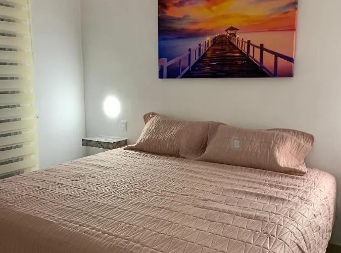 Сasa de vacaciones La Casa Del Arbol -4bed 3 Bath