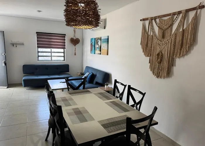La Casa Del Arbol -4bed 3 Bath Сasa de vacaciones