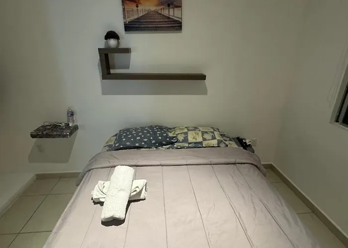 La Casa Del Arbol -4bed 3 Bath Сasa de vacaciones *
