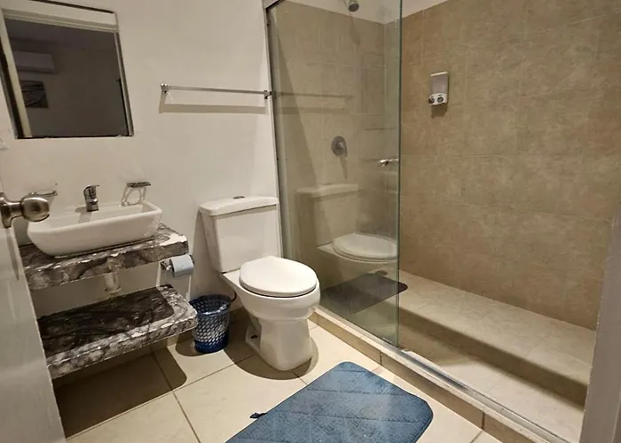La Casa Del Arbol -4bed 3 Bath